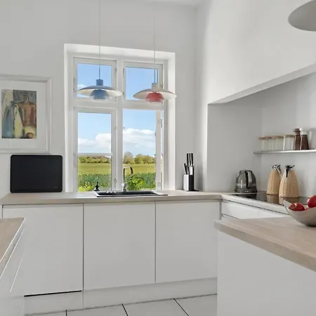 3 Bedroom Stunning In Hotel Idestrup