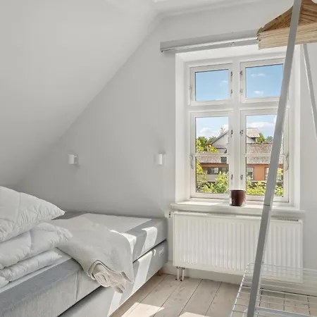 3 Bedroom Stunning In Idestrup