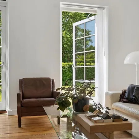 Hotel 3 Bedroom Stunning In 4*